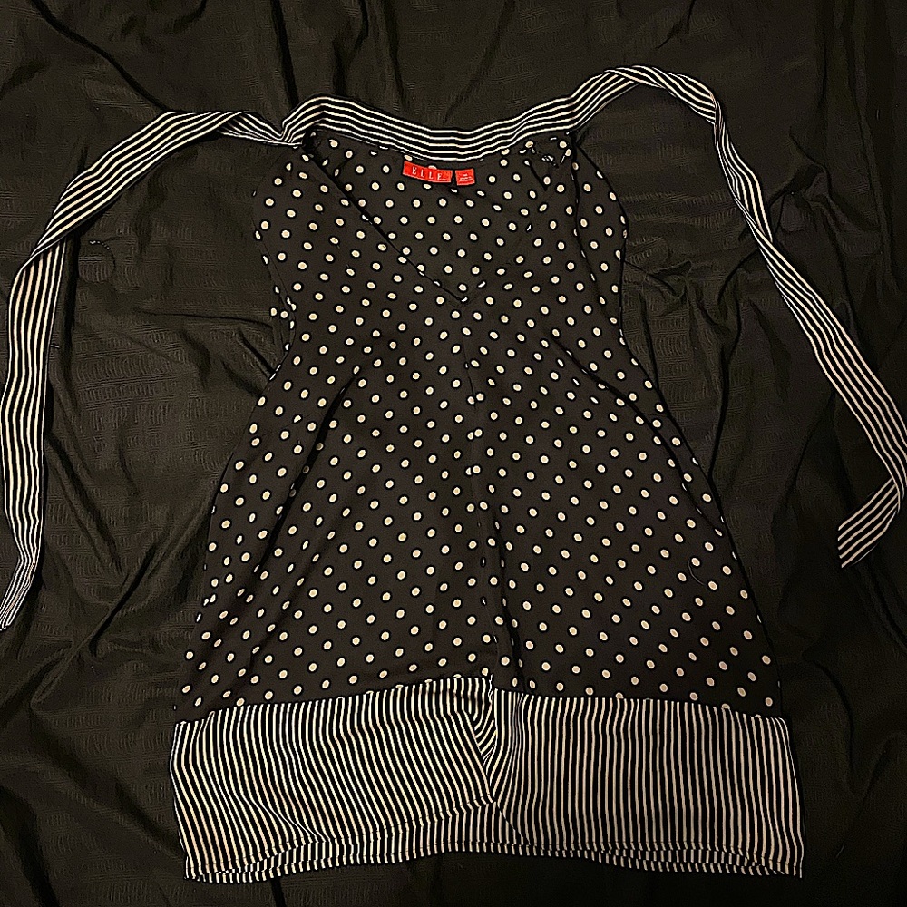 Women’s “ELLE” dress shirt Color: Black/White Size: Medium